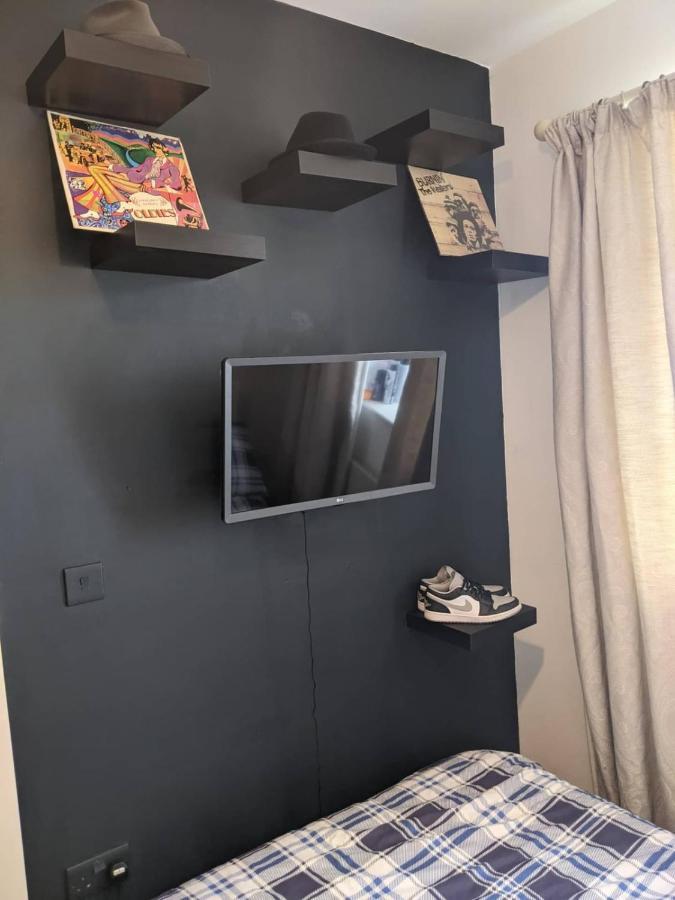 Beautifully Decorated Contemporary 2 Bedroom Flat London Kültér fotó
